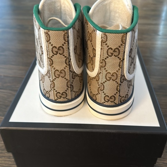 Authentic high top Gucci sneakers - Picture 3 of 6